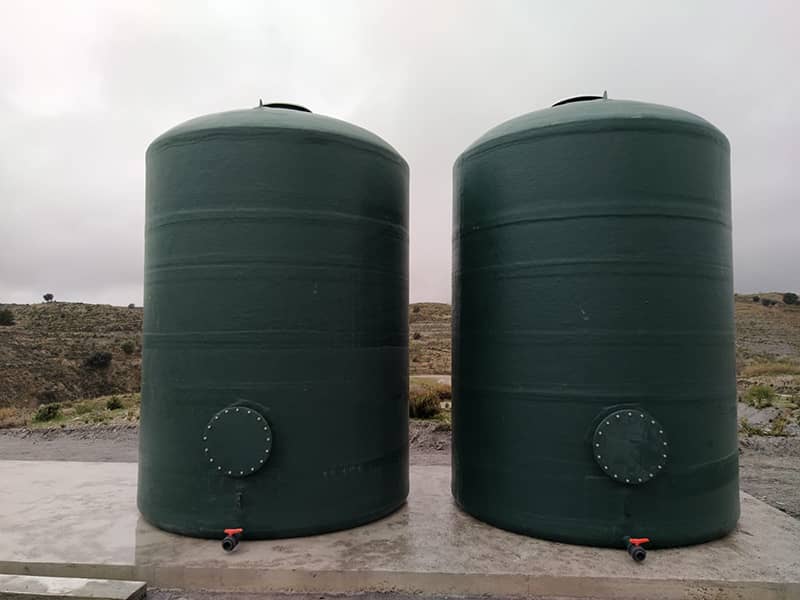 Deposito de Poliester para agua cilindrico vertical 2000 L - Soutelana